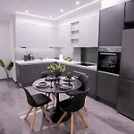 Apartament Luxurious *